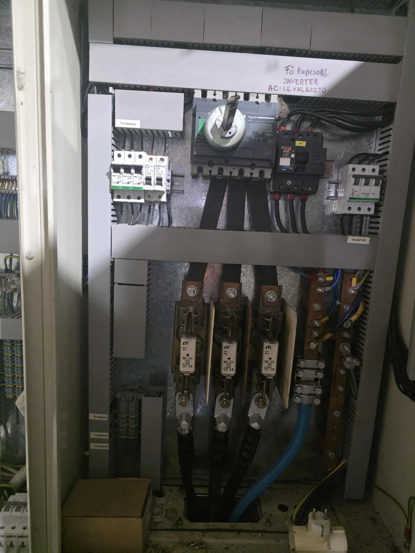 Villanyszerelés munka 9